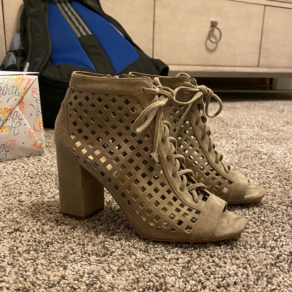 Gianni Bini Shoes